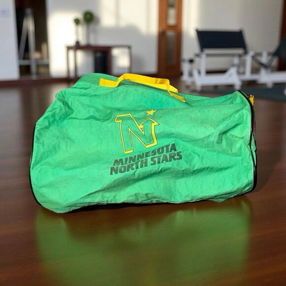 Vintage 80s 90s MN North Stars Hockey Dufflebag Super America Kare 11 Sponsors - Picture 1 of 8